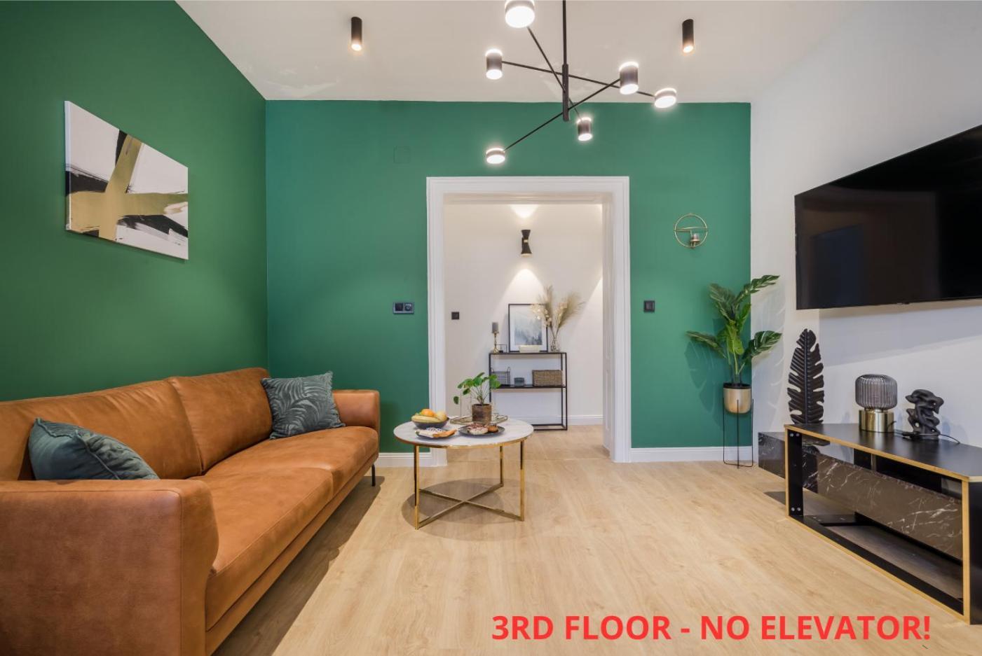 Tilia Luxury Apartment - 3 Bedrooms With Ac Будапеща Екстериор снимка